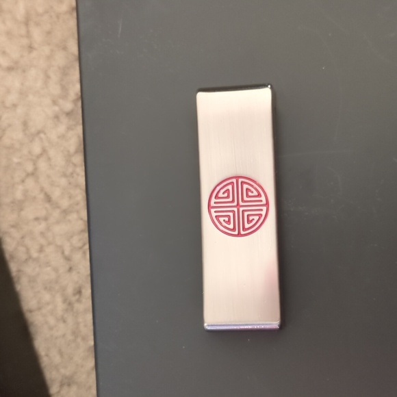 2 sets of spoon and chopsticks